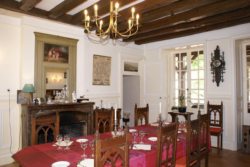 Hostellerie Du Chateau De L'Isle La Croix-en-Touraine Ngoại thất bức ảnh