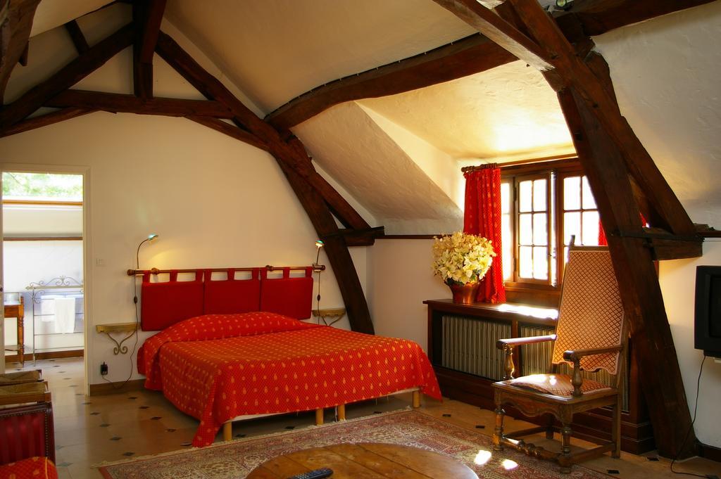 Hostellerie Du Chateau De L'Isle La Croix-en-Touraine Phòng bức ảnh