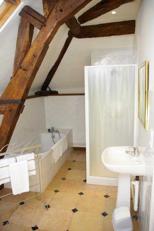 Hostellerie Du Chateau De L'Isle La Croix-en-Touraine Phòng bức ảnh