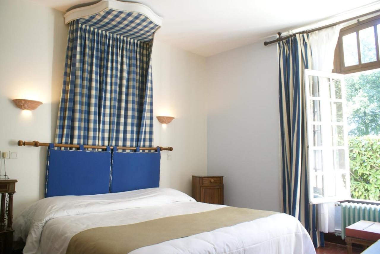 Hostellerie Du Chateau De L'Isle La Croix-en-Touraine Ngoại thất bức ảnh